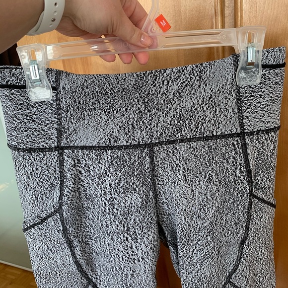 Lululemon Leggings SIZE 10 - Picture 5 of 5